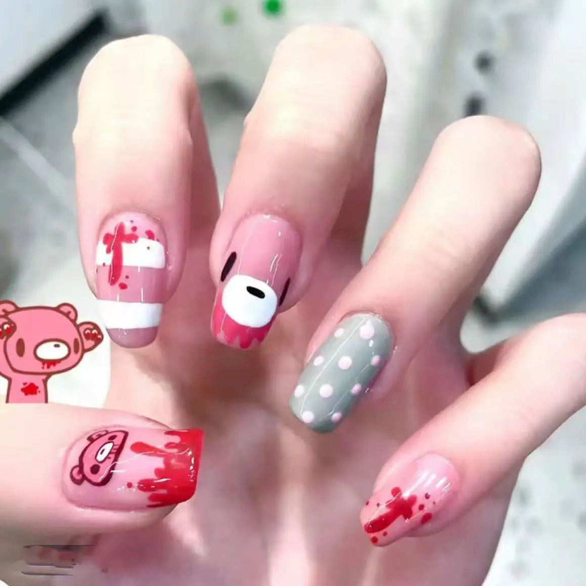 أظافر صناعية لاصقة بتصميم دب و - مراجعة Nail Art Pink وسعره