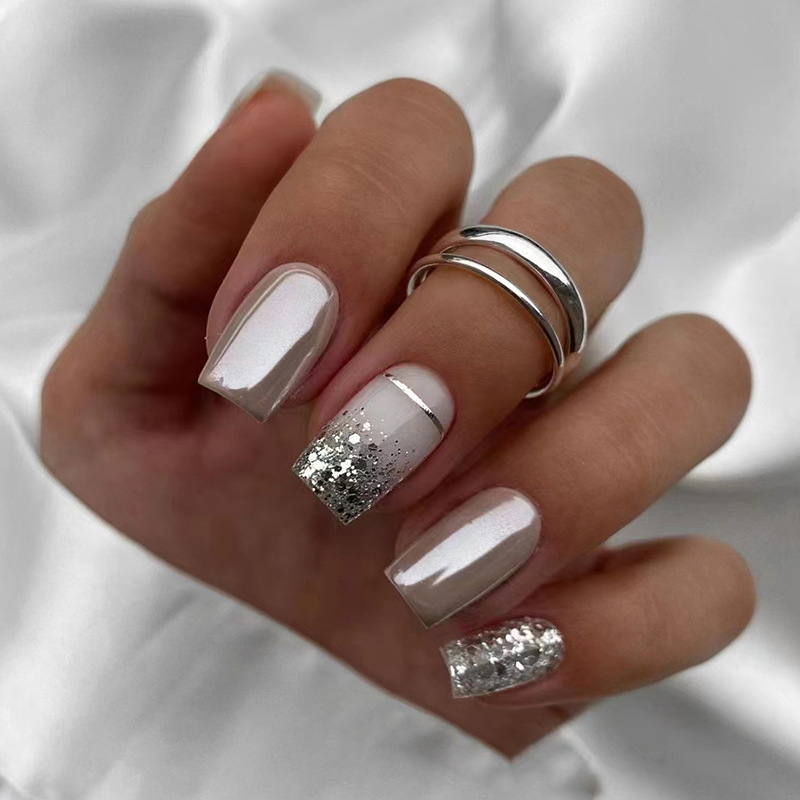 أظافر صناعية قصيرة مربعة الشكل - مراجعة Nail Art Press On وسعره