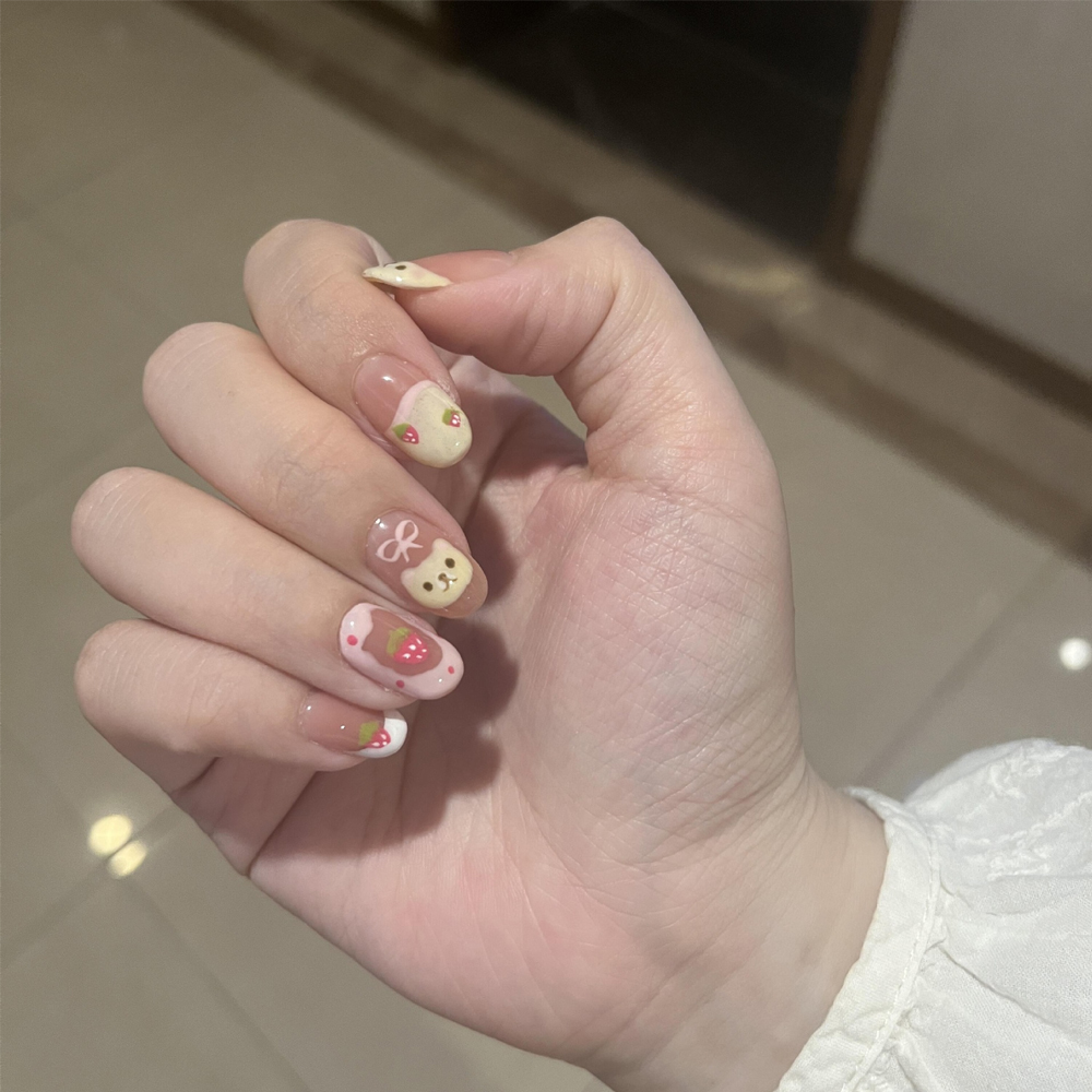 10 قطع من الأظافر الاصطناعية ب - مراجعة Nail Art Press On وسعره
